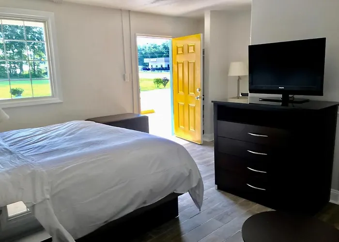Inn On 17